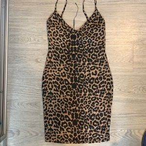 PLT LEOPARD PRINT STRAPPY PLUNGE BODYCON DRESS